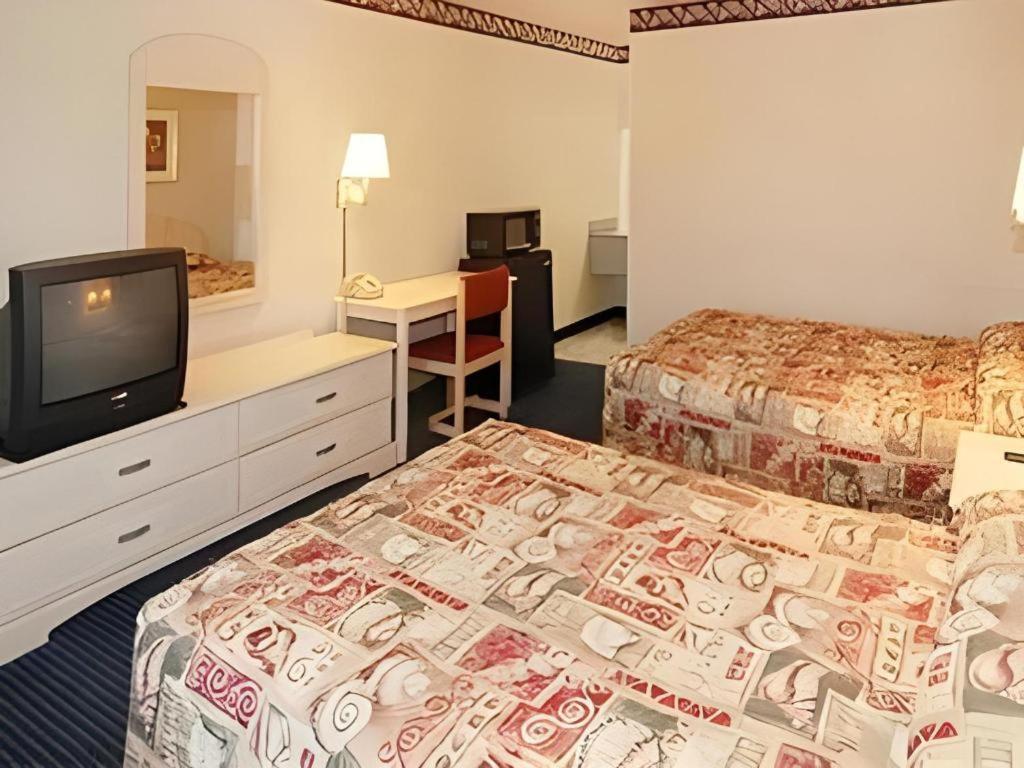 Econo Lodge Airport Норфолк Экстерьер фото