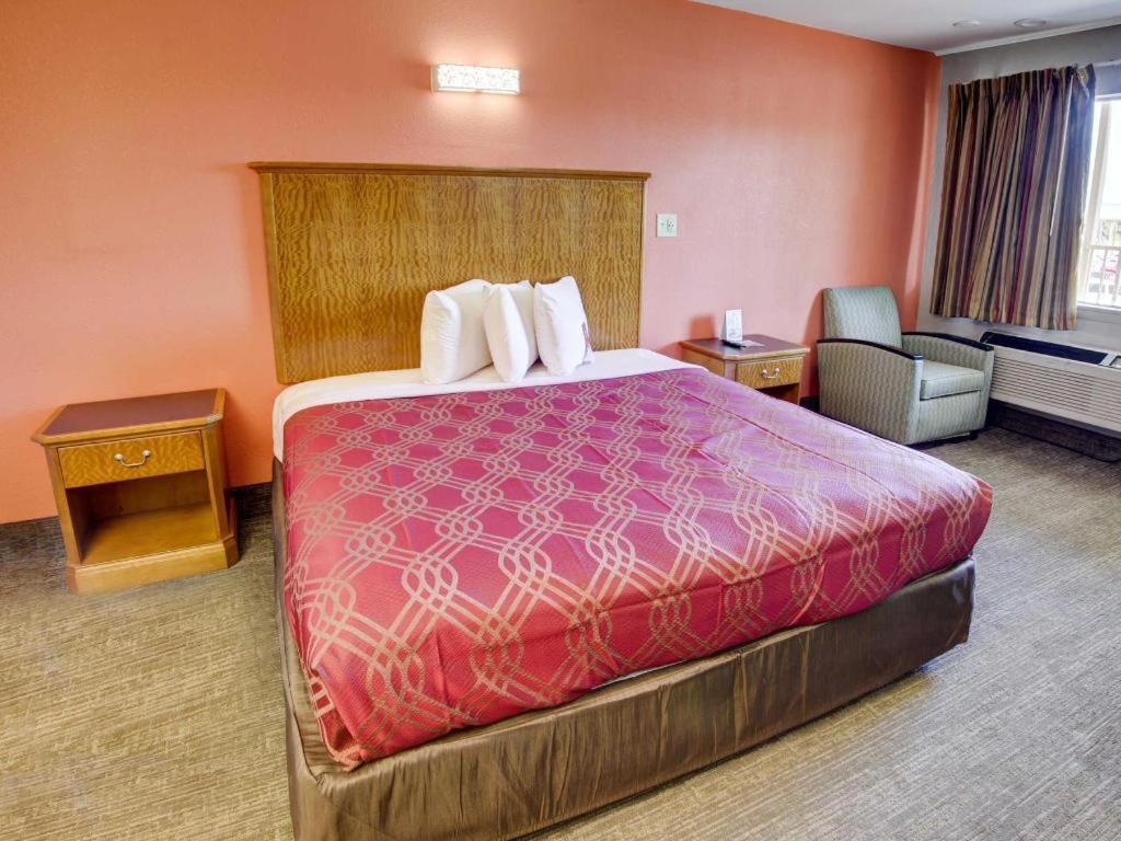 Econo Lodge Airport Норфолк Экстерьер фото