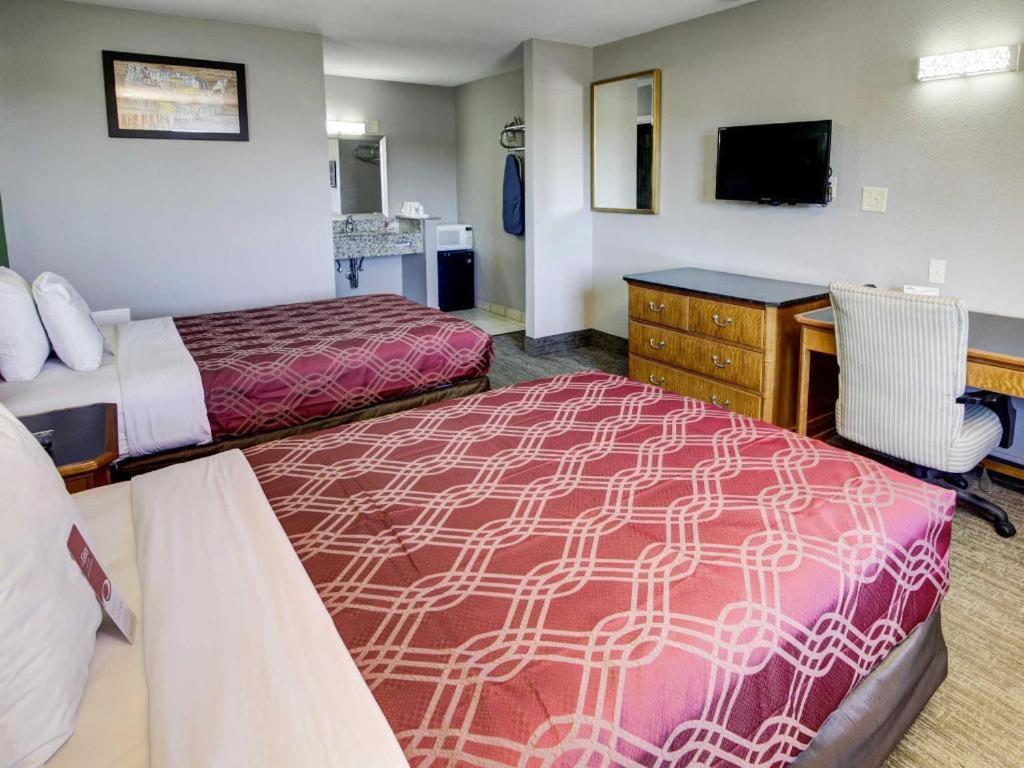 Econo Lodge Airport Норфолк Экстерьер фото