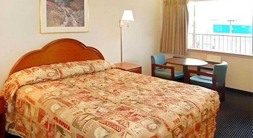 Econo Lodge Airport Норфолк Экстерьер фото