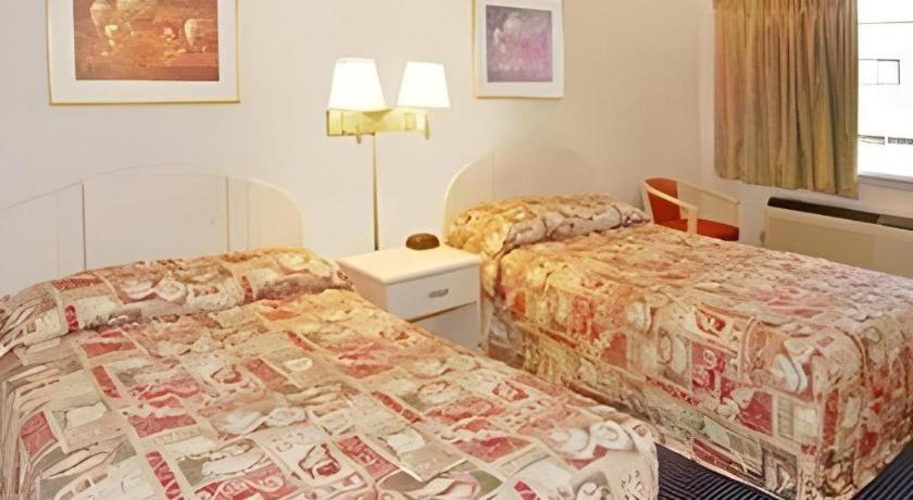 Econo Lodge Airport Норфолк Экстерьер фото