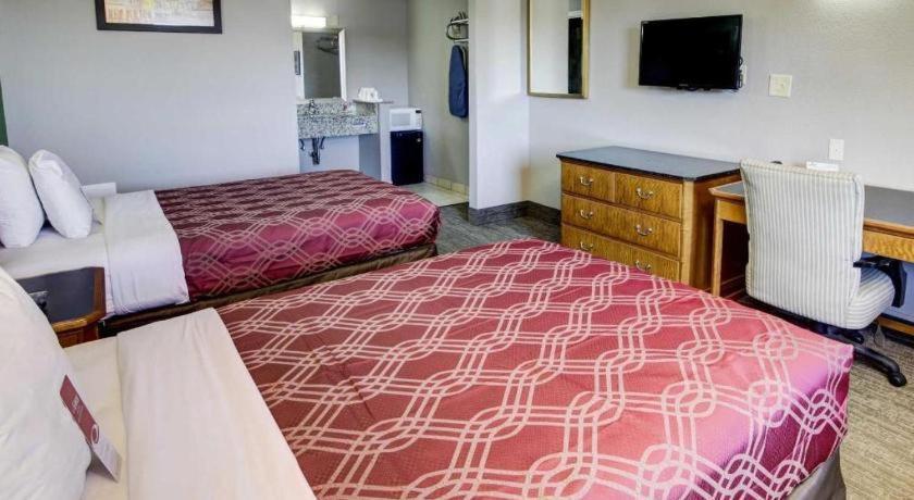 Econo Lodge Airport Норфолк Экстерьер фото